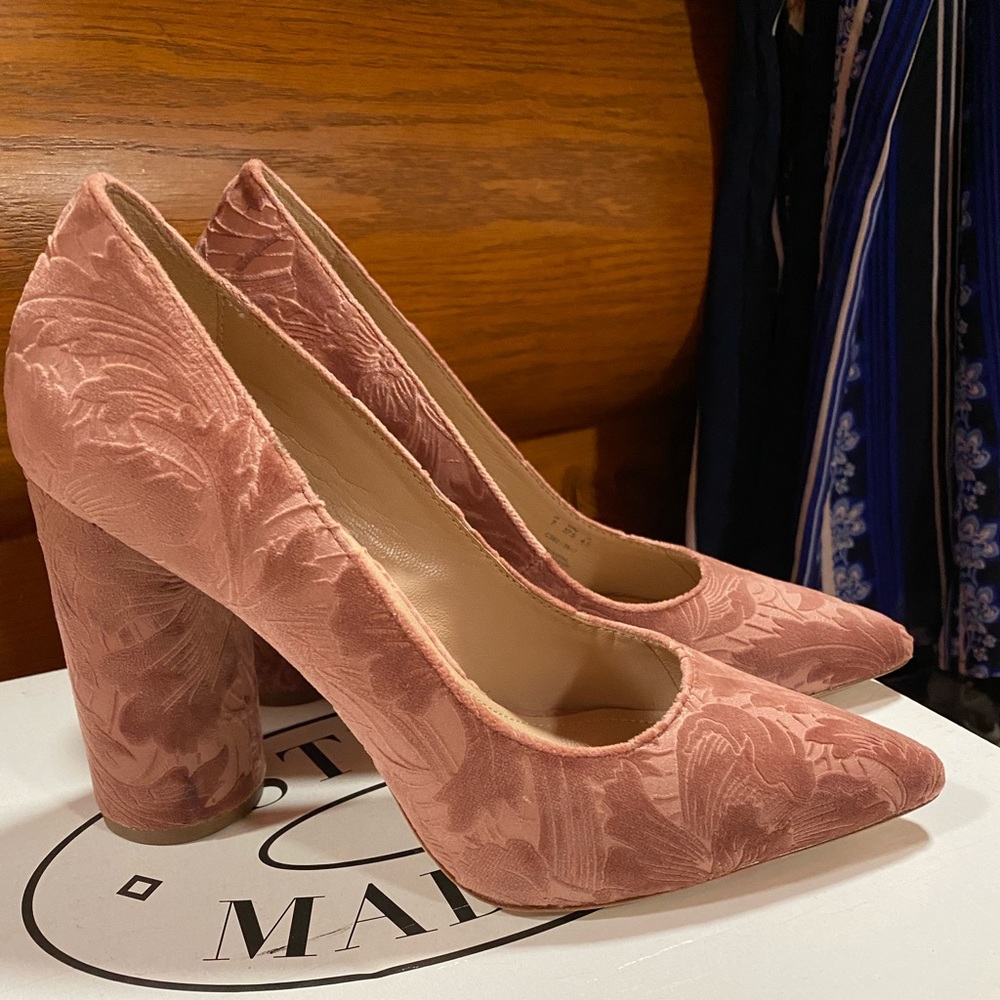 Pour la victoire heels
